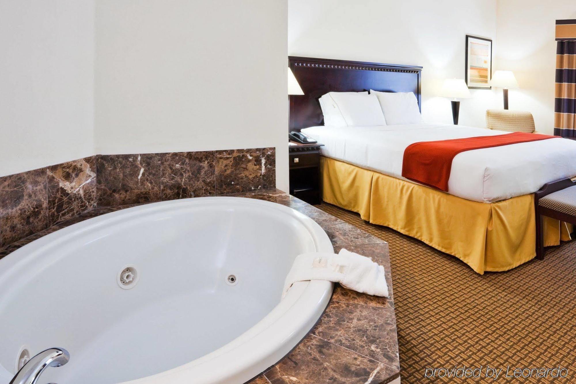 Holiday Inn Express Hotel & Suites Bartow By Ihg מראה חיצוני תמונה